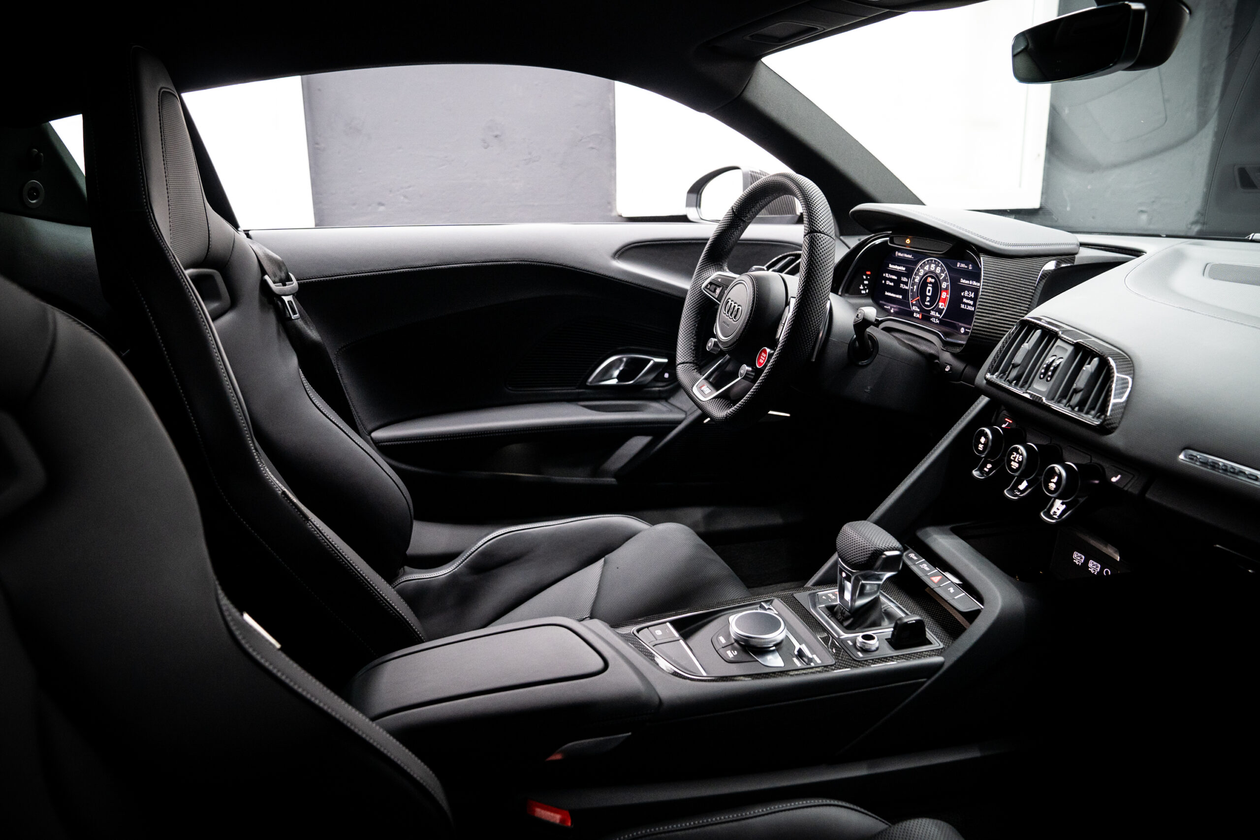 R8-3